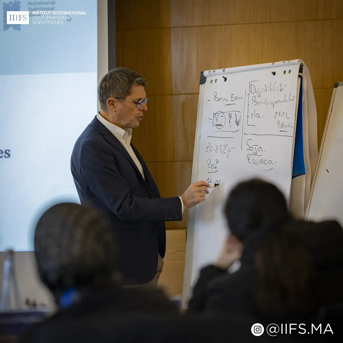Photo de formation IIFS avec Pr Antoine Avignon